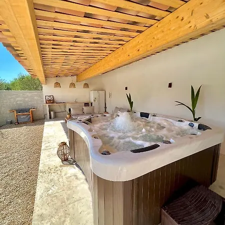 Avec Jacuzzi Et Piscine Villa Lorgues